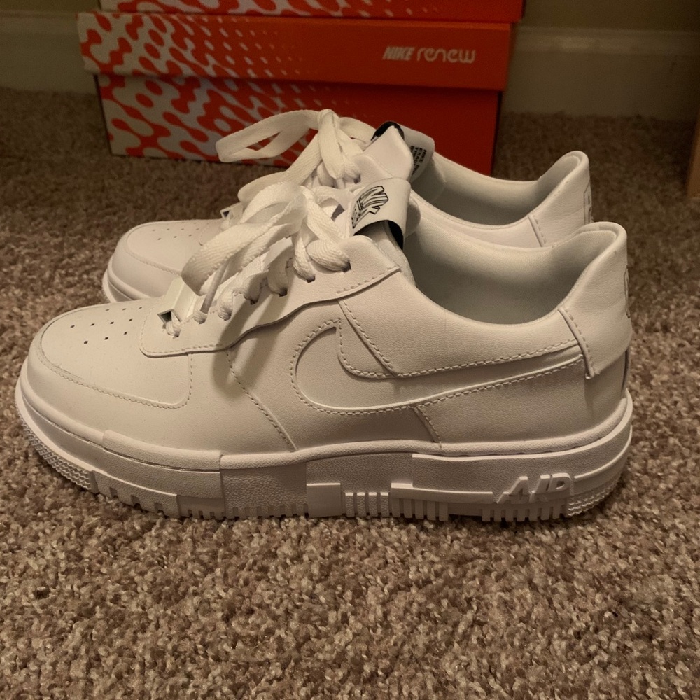 Nike Air Force One Pixels